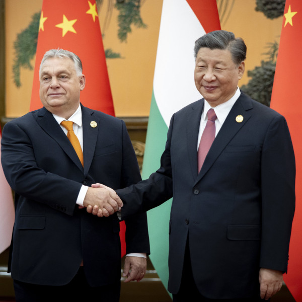 Hivatalos: Magyarországra jön a kínai elnök