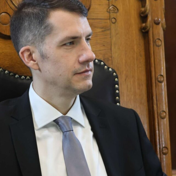 Pásztor Bálint: a Vajdasági Magyar Szövetség továbbra is részt venne a szerb kormány munkájában