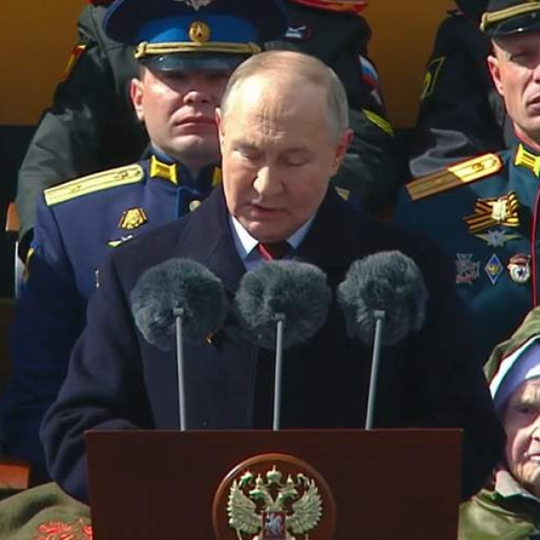 Putyin: az orosz hadsereg mindig készenlétben áll