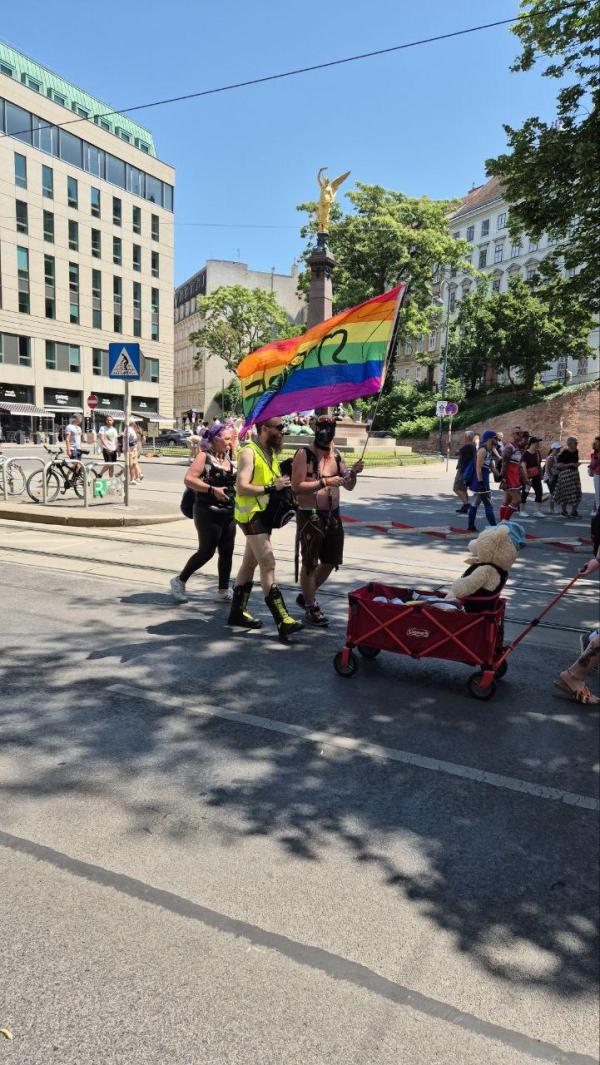 Fotógalériánk a tegnapi bécsi pride-ról