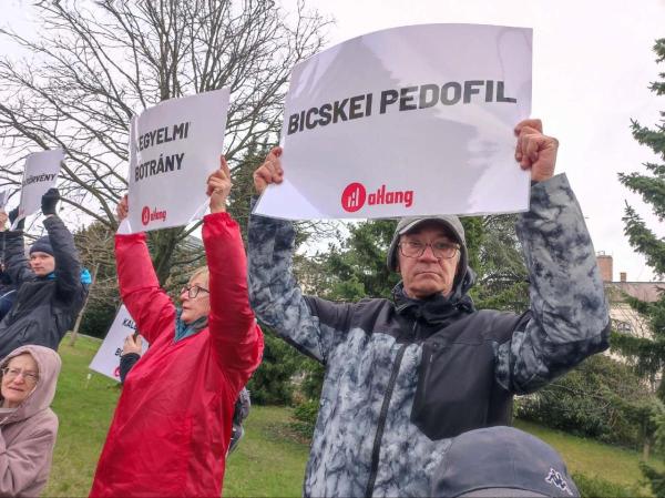 Veszprém: Liberálisok és kommunisták hergelnek Orbán Viktor érkezése előtt (Videó)