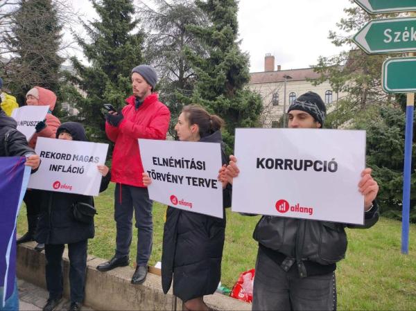 Veszprém: Liberálisok és kommunisták hergelnek Orbán Viktor érkezése előtt (Videó)