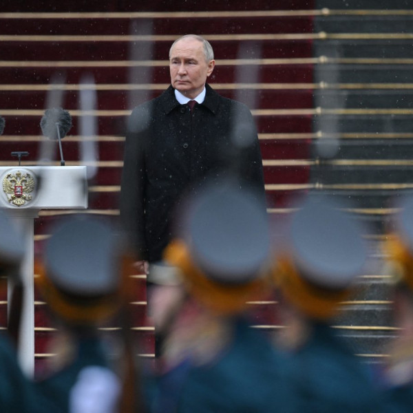 Putyin: visszahozzuk a békét a Donbasszba