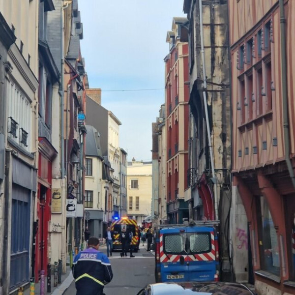 Rendőrök lőttek le egy férfit Rouenben