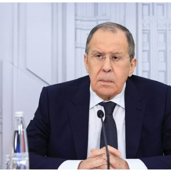 Lavrov: nagy "robbanás" készül Európa közepén