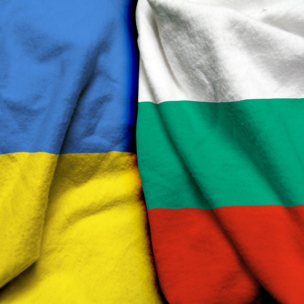 Bolgár vétó: az elnök megtorpedózta a páncélosok Ukrajnába szállítását