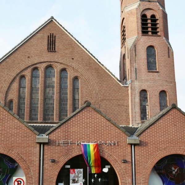 Számos holland egyházi iskola elítéli a homoszexualitást