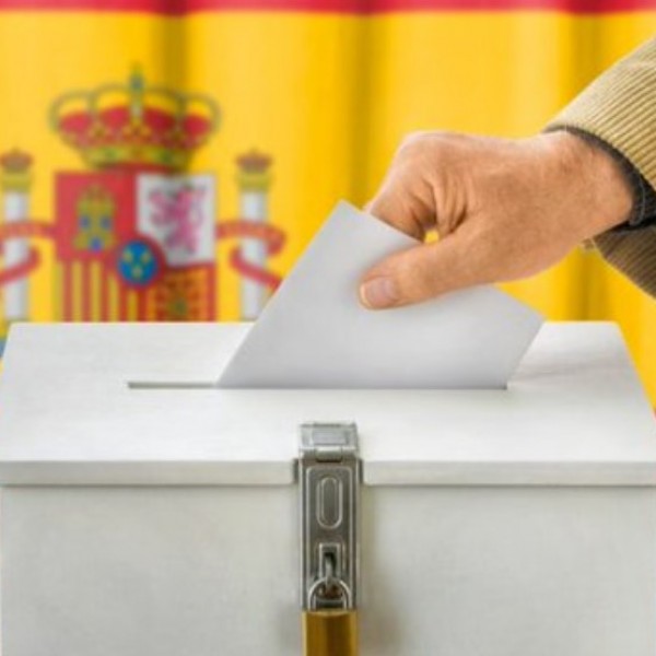 Spanyol választások: hatalmas győzelmet arattak a konzervatívok