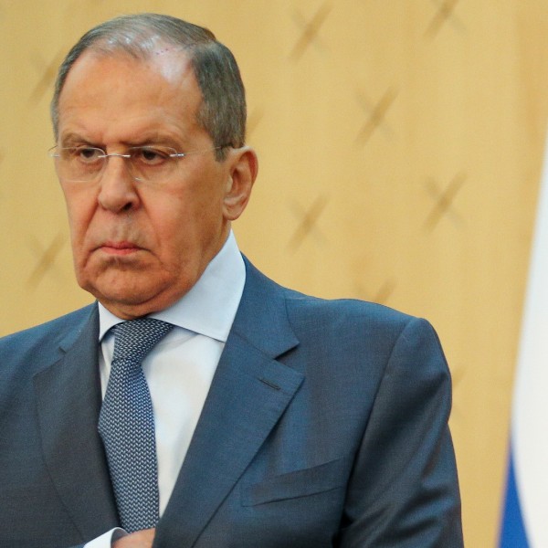 Lavrov: Oroszország nem akar háborút, de nem hagyja semmibe venni az érdekeit