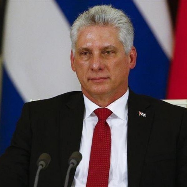 Kubai elnök: Amikor az USA válsághelyzetbe kerül, akkor háborúba megy