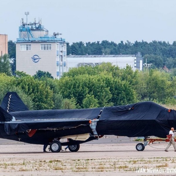 Megjelentek az első képek a titokzatos új orosz vadászgépről
