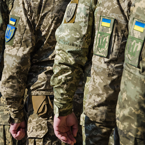 Lettország sincs ellene, hogy nyugati katonákat küldjenek Ukrajnába
