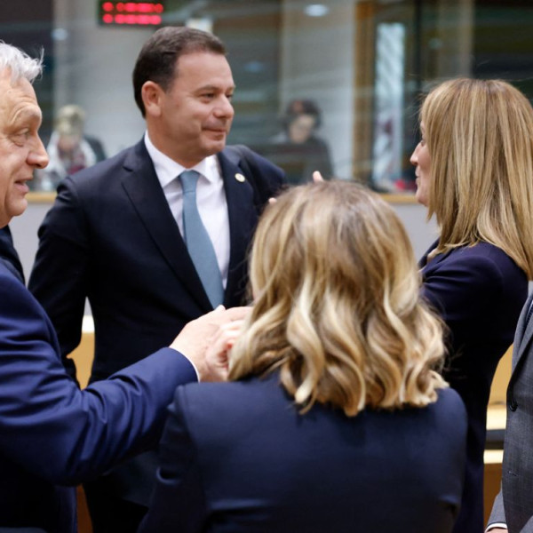 Megkezdődött az uniós csúcstalálkozó, középpontban az unió gazdasági versenyképessége
