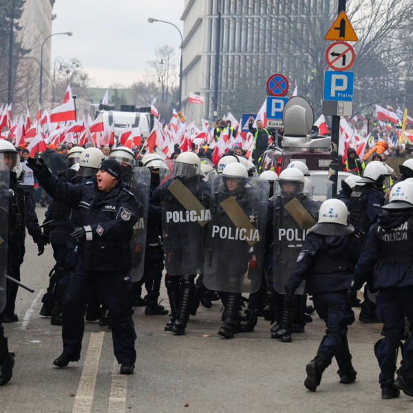 Újra utcára vonultak a lengyel gazdák – a PiS is csatlakozott hozzájuk