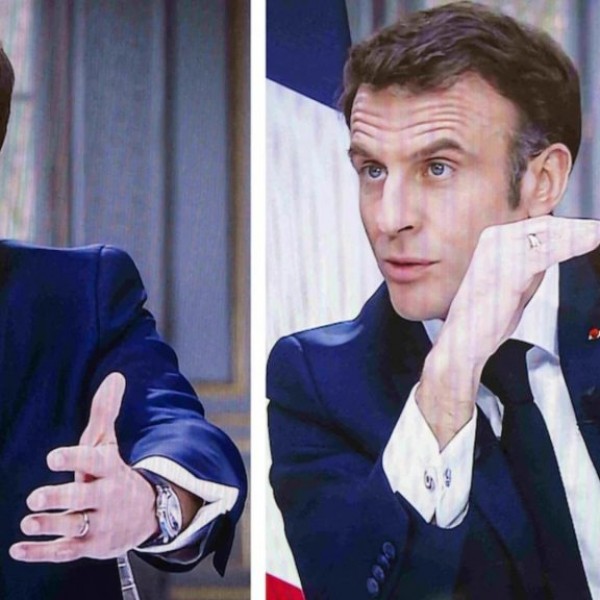 Macron egy interjú közben vette le a karjáról a luxus óráját (Videó)