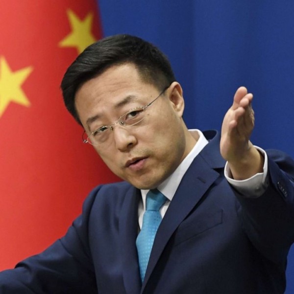 Kína felkérte Európát, hogy gondolkodjon el az Egyesült Államok érdekeitől való függésén